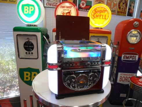 Berlin Tabletop CD USB Jukebox Unit